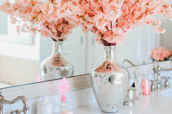 Bathroom Decor Quartz Countertop | Buffie's Home Decorating